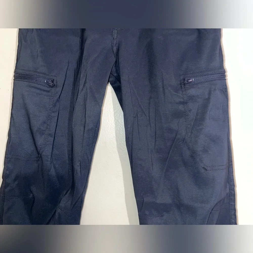 Wrangler Men's Dark Cargo Pants size (16 Regular)